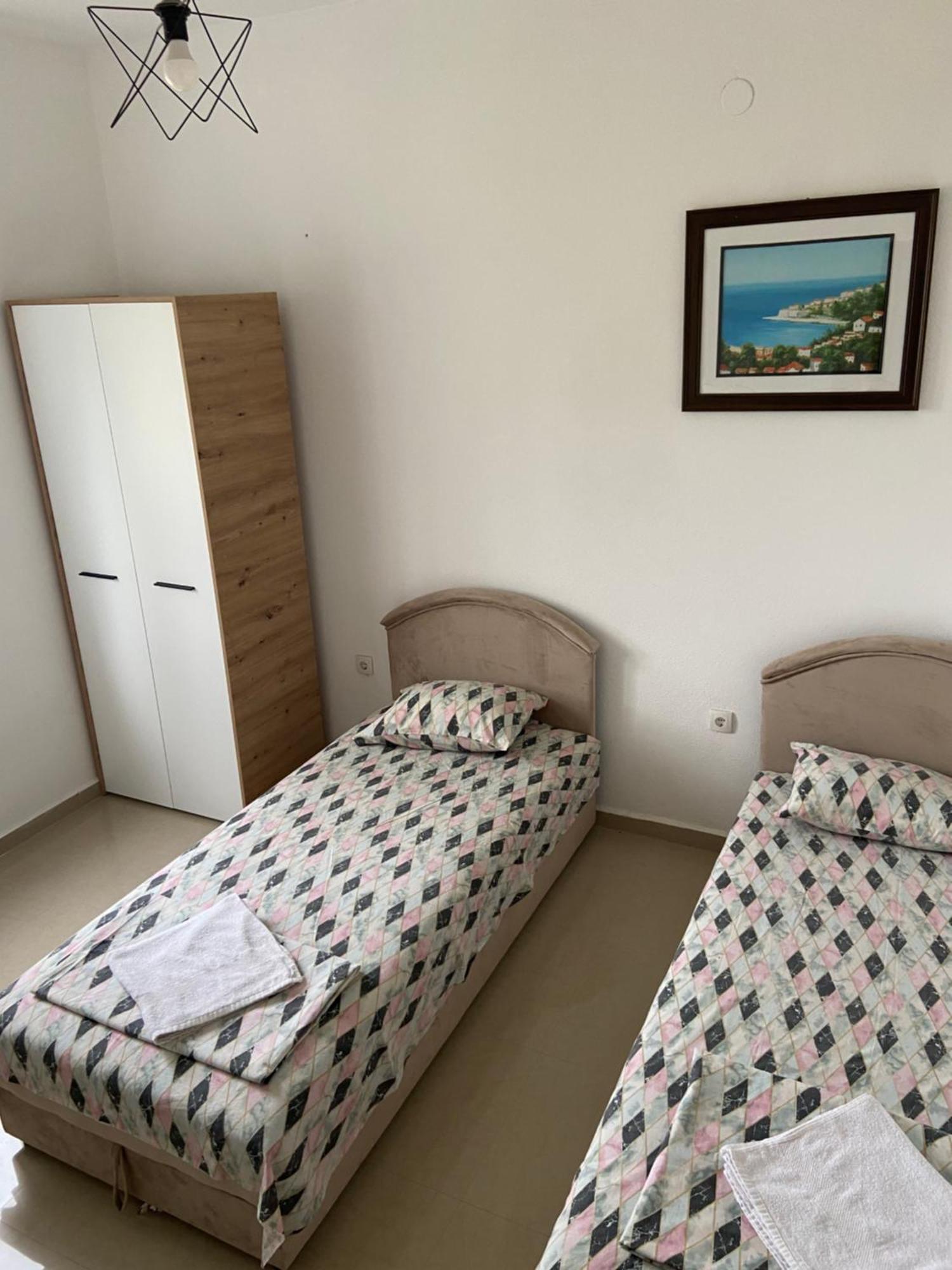 Montebello Inn Apartments Улцинь Экстерьер фото